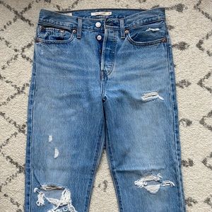 Levi’s Wedgie Straight size 28